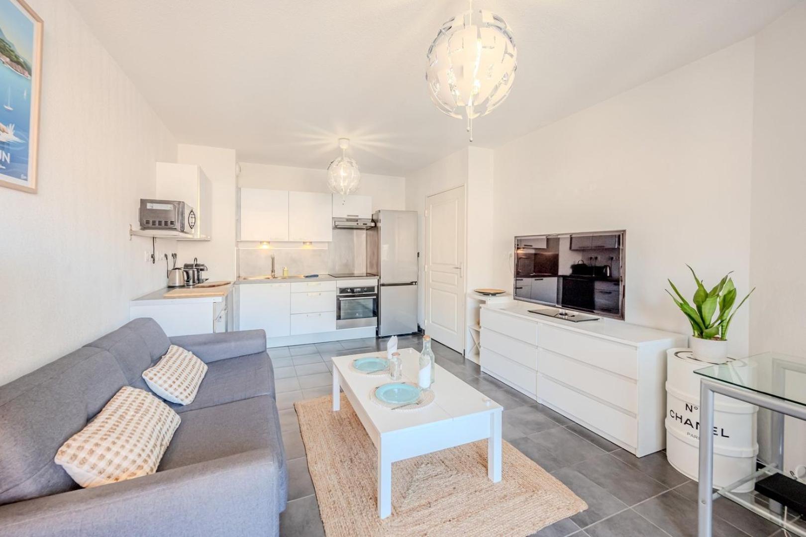 Le Neroli T2 Dernier Etage Avec Terrasse Et Garage Lejlighed Toulon Eksteriør billede