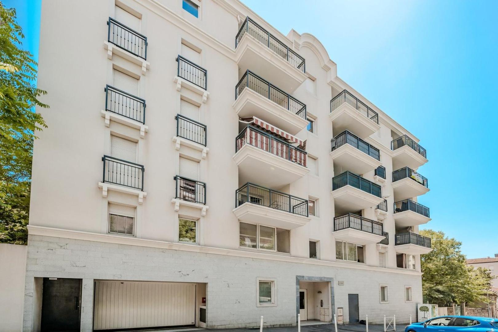 Le Neroli T2 Dernier Etage Avec Terrasse Et Garage Lejlighed Toulon Eksteriør billede